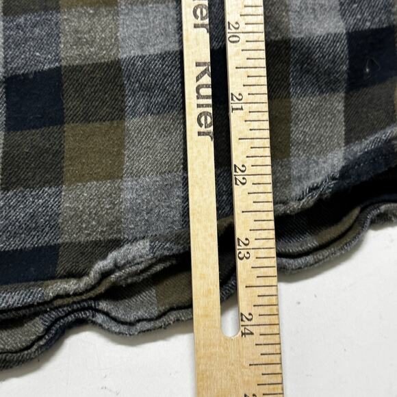 American Worker Flannel Shirt Men Size L Gray Green Buffalo Plaid Button Up - Picture 7 of 8